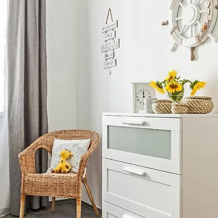 Lelleholiday Sunny Day/corner/olive Apartman