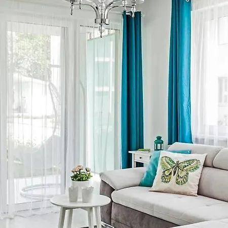 Lelleholiday Sunny Day/corner/olive Apartman